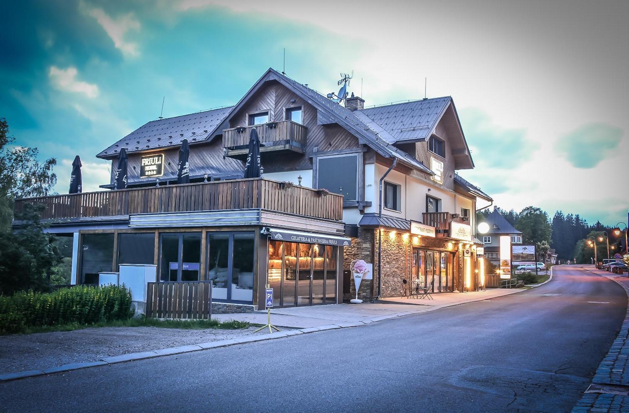 Hotel Friuli Гаррахов Екстер'єр фото
